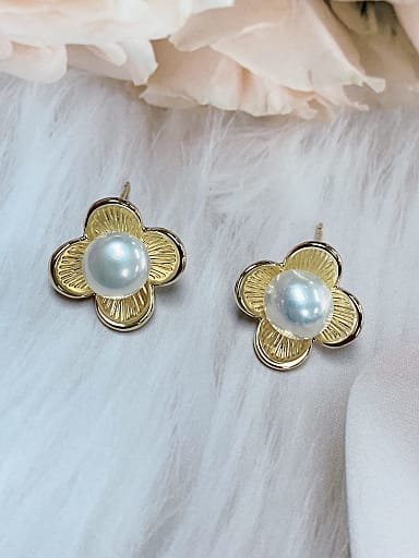 Zinc Alloy Imitation Pearl Flower Minimalist Stud Earring