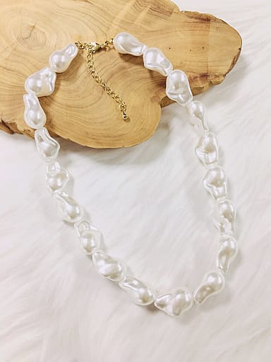 Zinc Alloy Imitation Pearl Irregular Trend Beaded Necklace