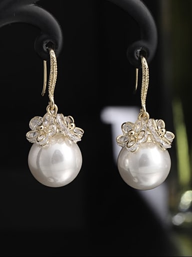 Zinc Alloy Imitation Pearl Flower Trend Drop Earring