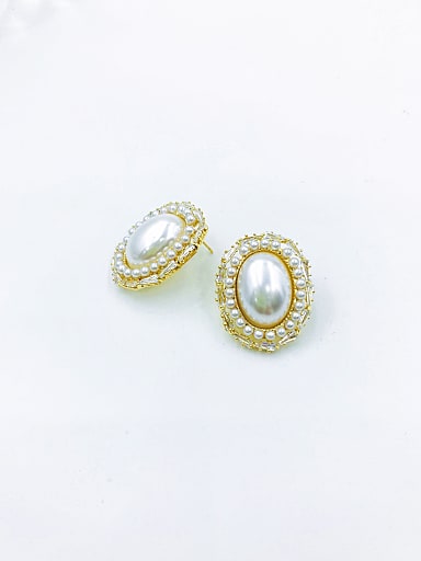 Brass Imitation Pearl White Oval Trend Stud Earring