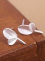 thumb Personalized Tiny Leaves stud Earring 2