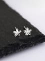 thumb Mini-flower Silver Stud Earrings 0