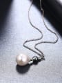 thumb Women Exquisite Double Color Artificial Pearl Necklace 3