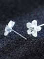 thumb S925 silver natural shell sweet flowers stud Earring 3