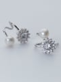 thumb All-match Flower Shaped Artificial Pearl Clip Earrings 1