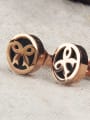 thumb Bow Pattern Round Stud Earrings 1