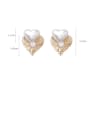 thumb Alloy With Gold Plated Simplistic Heart Stud Earrings 3