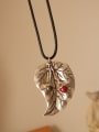 thumb Vintage Style Women Leaf Necklace 0