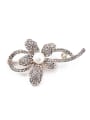 thumb Flower-shaped Pearl Crystals Brooch 0