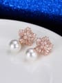 thumb Snowflake Shell Pearls Cluster earring 2
