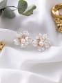 thumb Alloy With Gold Plated Fashion Flower  Imitation Pearl Stud Earrings 2