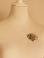 thumb Women Geometric Shaped Pearl Necklace 3