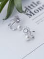 thumb All-match Flower Shaped Artificial Pearl Clip Earrings 0