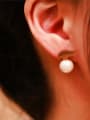 thumb Temperament Shell Pearls Stud Earrings 0
