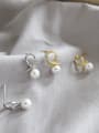 thumb Sterling silver knot imitation pearl Mini earrings 0