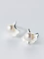 thumb Women Temperament Leaf Shaped Artificial Pearl Stud Earrings 0