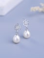 thumb Fashion Little Flower Freshwater Pearl 925 Silver Stud Earrings 1