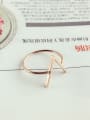 thumb V Shaped Letters Fashion Women Ring 1