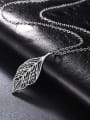 thumb Exquisite Platinum Plated Leaf Shaped Necklace 3