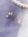 thumb Alloy With Gold Plated Simplistic Flower Stud Earrings 1