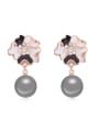 thumb Elegant Imitation Pearl Flowery Alloy Stud Earrings 3