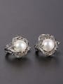 thumb Copper Alloy White Gold Plated Fashion Hollow Pearl clip on earring 1