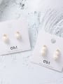 thumb Alloy With Gold Plated Cute Flower Imitation Pearl Stud Earrings 1