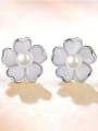 thumb Temperament Flower Shaped Pearl stud Earring 2