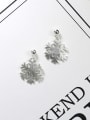thumb Simple Snowflake 925 Silver Stud Earrings 0