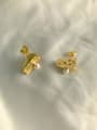 thumb Copper Imitation Pearl White Triangle Minimalist Stud Earring 2
