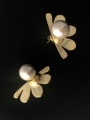 thumb Copper Imitation Pearl White Flower Minimalist Removable Stud Earring 3