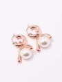 thumb Copper Imitation Pearl White Irregular Vintage Huggie Earring 2