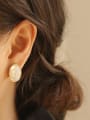 thumb Brass Shell Round Vintage Stud Earring 2