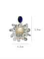 thumb Brass  Imitation crystal Flower Luxury Cluster Earring 2