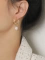 thumb Brass Imitation Pearl Geometric Minimalist Huggie Earring 1