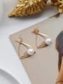 thumb Copper Imitation Pearl Triangle Minimalist Drop Trend Korean Fashion Earring 1