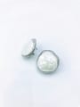 thumb Zinc Alloy Shell White Irregular Minimalist Clip Earring 1