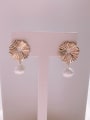 thumb Brass Imitation Pearl Flower Minimalist Drop Earring 3