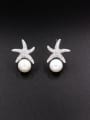 thumb A Platinum Plated Stylish Pearl Studs stud Earring Of Star 0