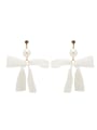 thumb A Gold Plated Nylon Stylish Pearl Drop drop Earring Of Butterfly 0