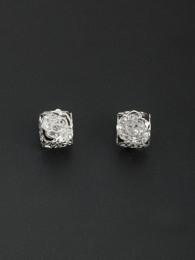 Model No DCZ3377-001 White Flower Studs stud Earring with Platinum Plated Zircon