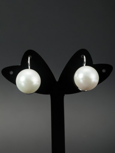 The new Platinum Plated Pearl Round Drop drop Earring with White
