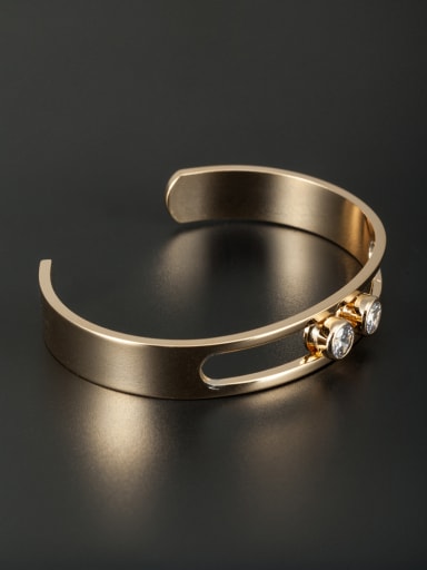 The new Gold Plated Rhinestone Round Bangle with White