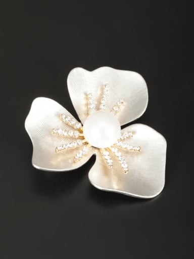 Gold Plated Flower Pearl White Lapel Pins & Brooche