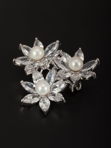 The new Platinum Plated Copper Pearl Flower Lapel Pins & Brooche with White