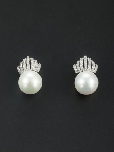 New design Platinum Plated Round Pearl Studs stud Earring in White color