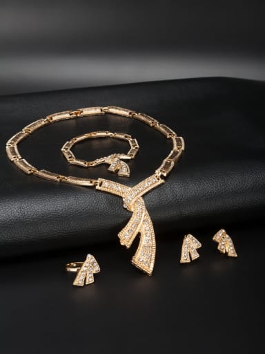 The new Gold Plated Rhinestone Statement 4 Pieces Set