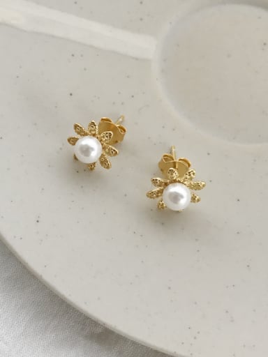 Gold Plated Silver Flower Gold Pearl Beautiful Studs stud Earring
