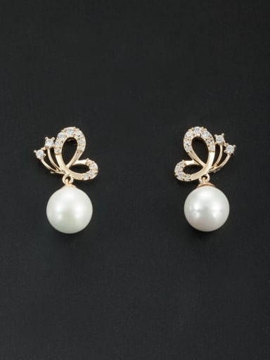 A Gold Plated Stylish Pearl Studs stud Earring Of Butterfly
