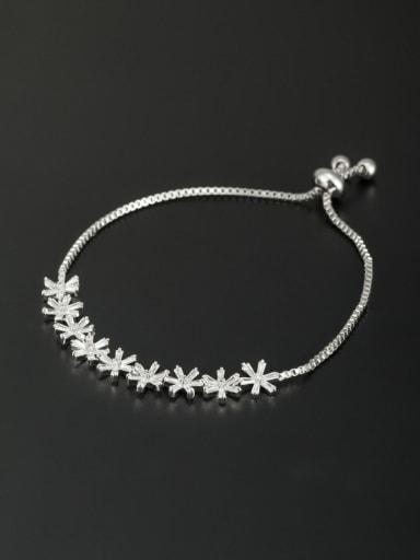 Flower style with Platinum Plated Zircon Bracelet